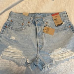 Womens Levi shorts